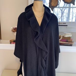 Elegant cashmere-like wrap
